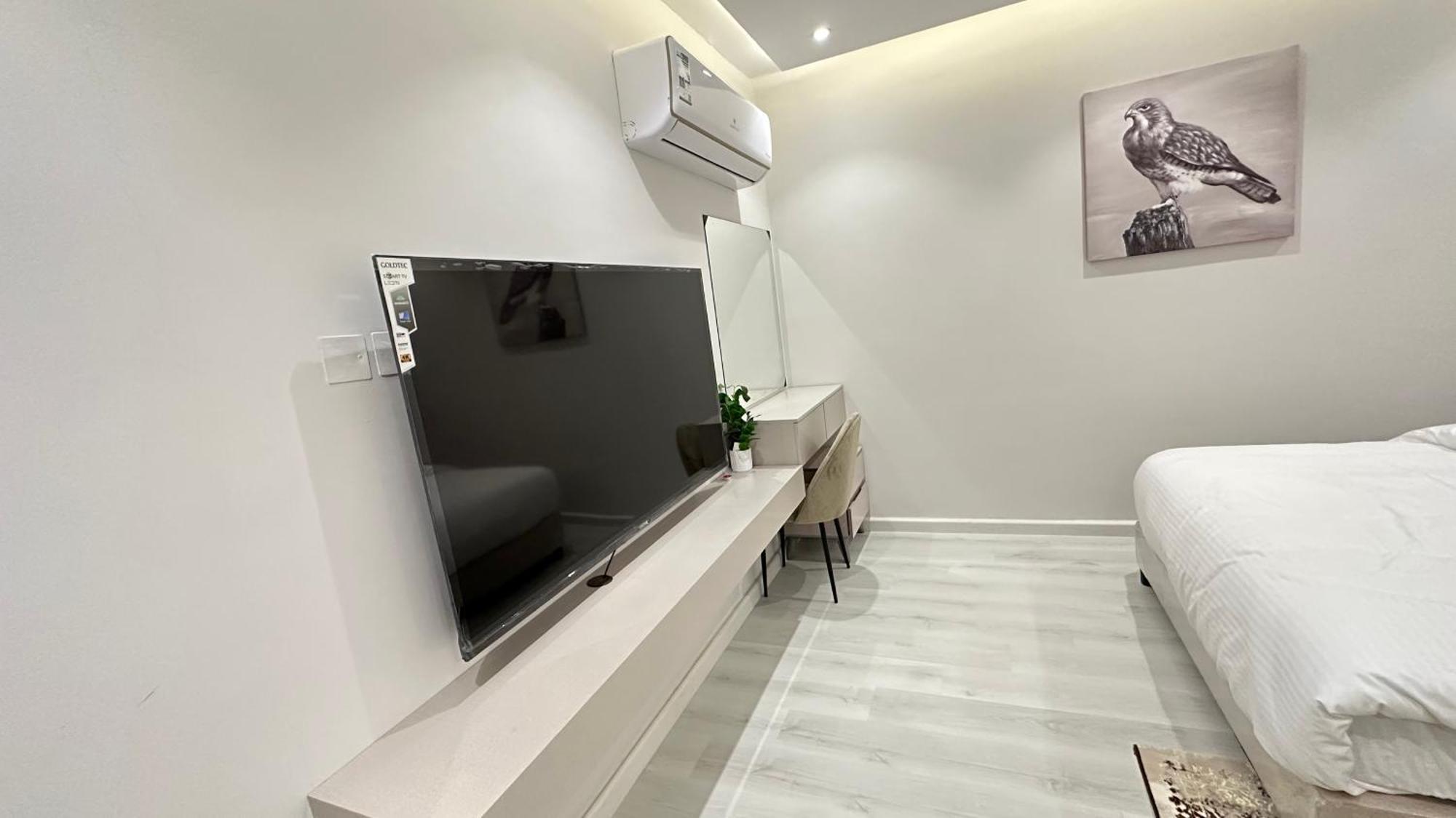 استديو راقي_حي العقيق_٤٤_دخول ذاتي Apartment